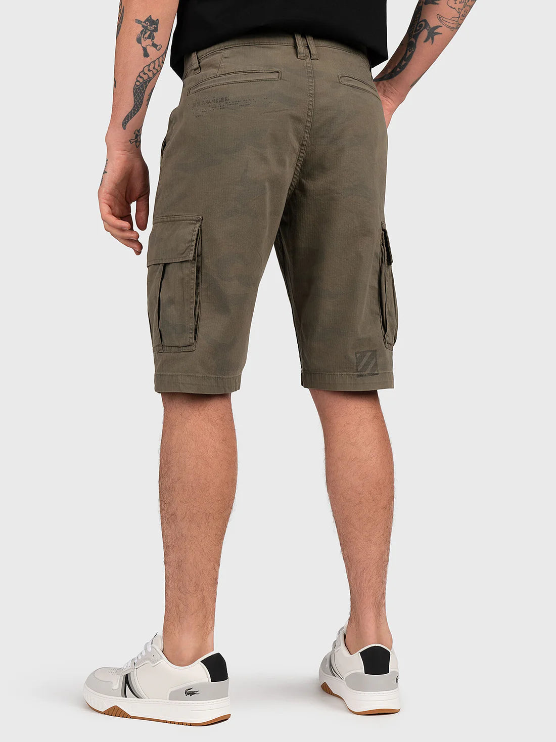 GUESS CHEVRON STRETCH CARGO SHORT -  Мъжки Карго Къси Панталони