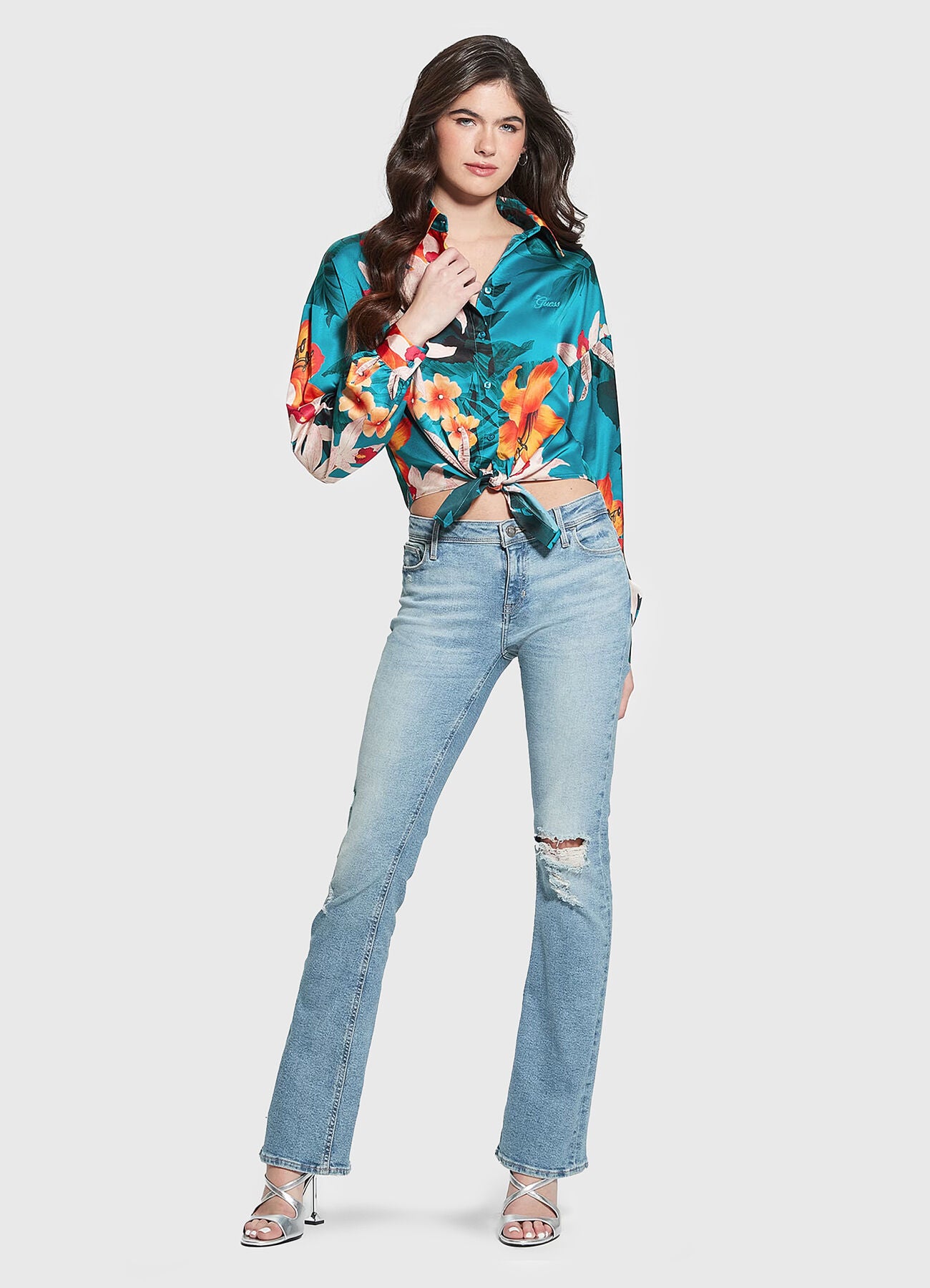 GUESS Bowed Jun Shirt – Дамска Сатенена Риза с Флорален Принт