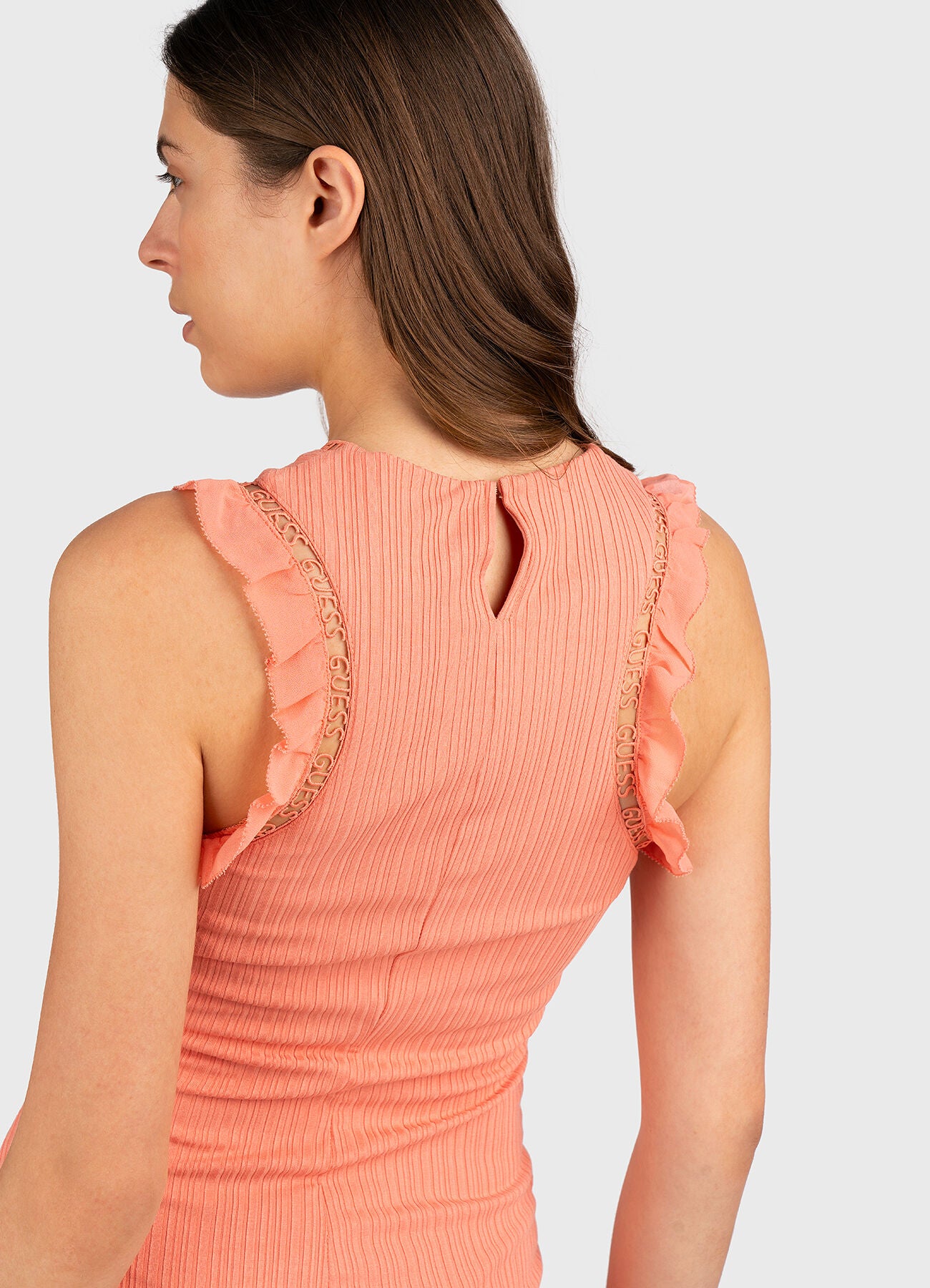 GUESS OLGA FRILL DRESS - Дамска Рокля с Набран Aкцент