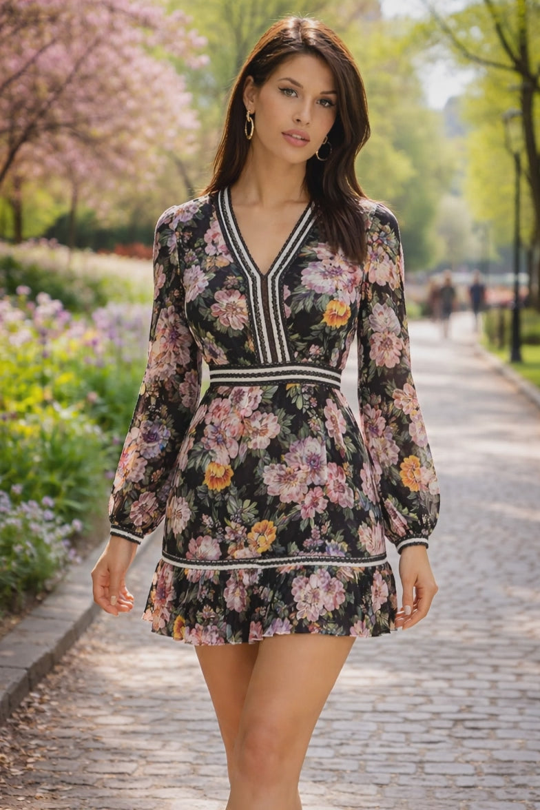 Guess – Дамска Мини Рокля с Дълги Ръкави и Флорален принт