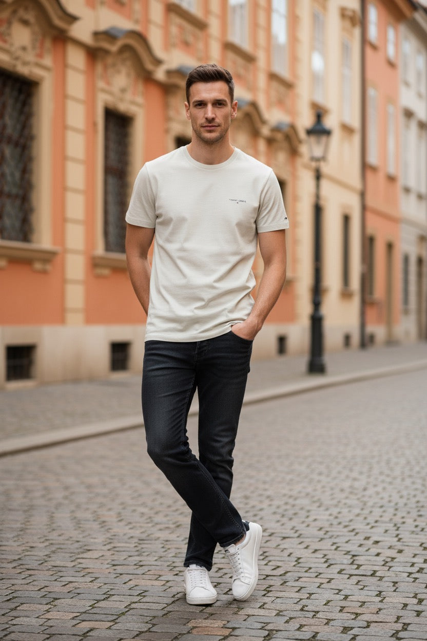 TOMMY HILFIGER - Бяла Мъжка Тениска с Къс Ръкав