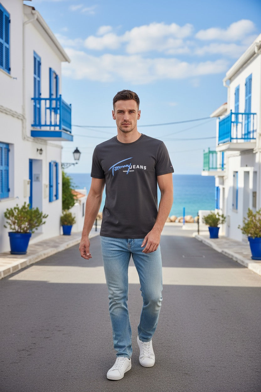 Tommy Hilfiger  Мъжка Тениска - Стил от New York в Класическо Черно