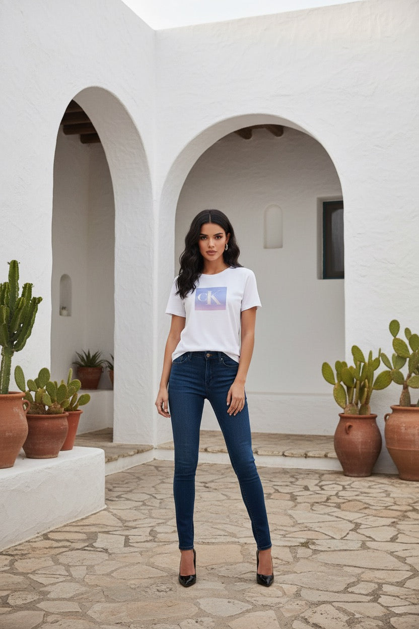 CALVIN KLEIN Дамска Тениска с Къс Ръкав - Бяла